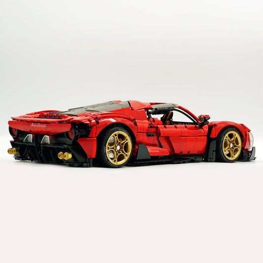 1: 8 Alfa Romeo 33 Stradale, Customized Pearlescent Red Paint Appearance (3861 Pcs)