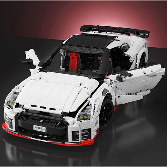 1: 8 NISSAN R35 GTR, Perfectly Restore Details, Additional Engine Model (4098Pcs)